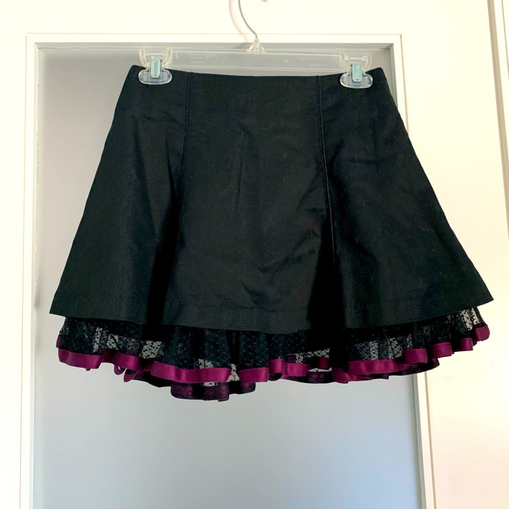 Forever 21 black skirt purple satin trim XS